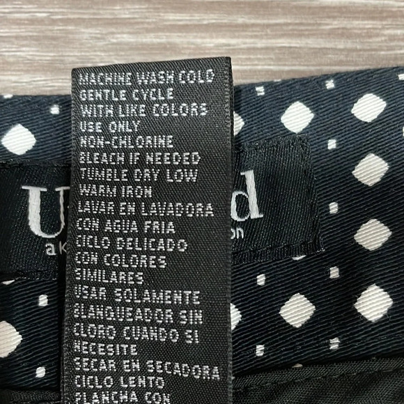 NWOT Unlisted Kenneth Cole Black and White Stretch Capri 10 - Picture 9 of 14